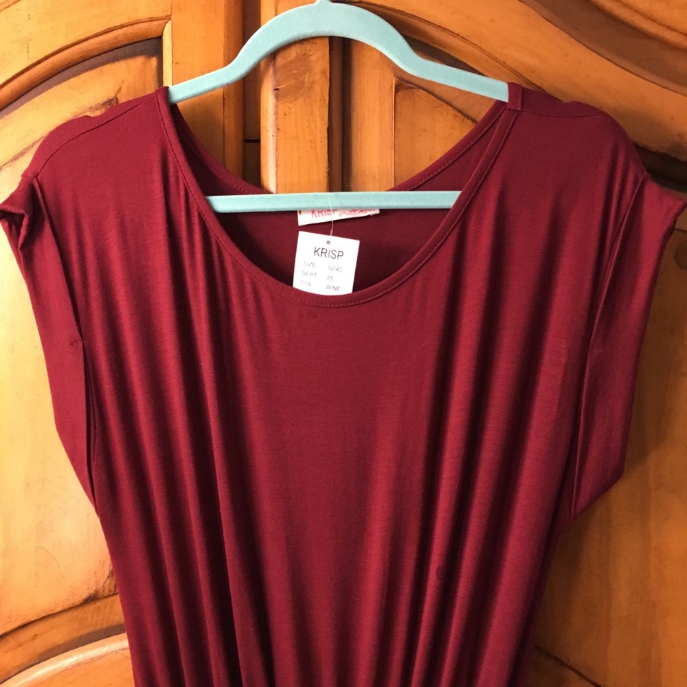 Wine colored maxi dress size Medium NWT